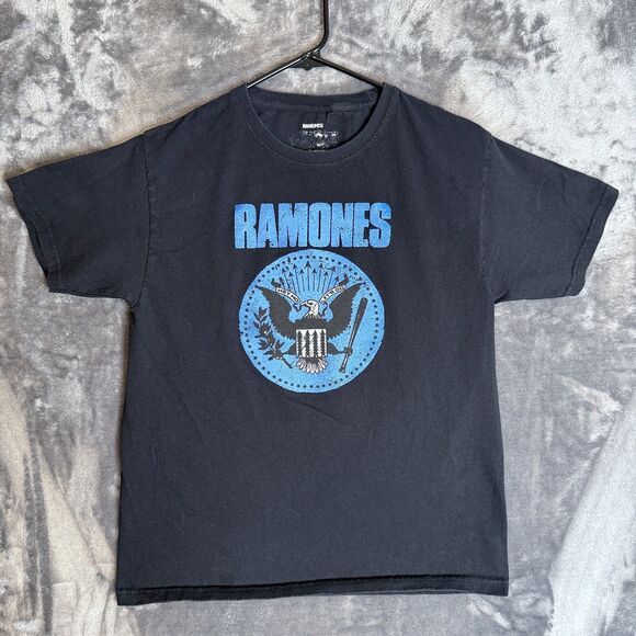 Women's Ramones American Eagle Black Short Sleeve T-Shirt Size Medium - Picture 1 of 7